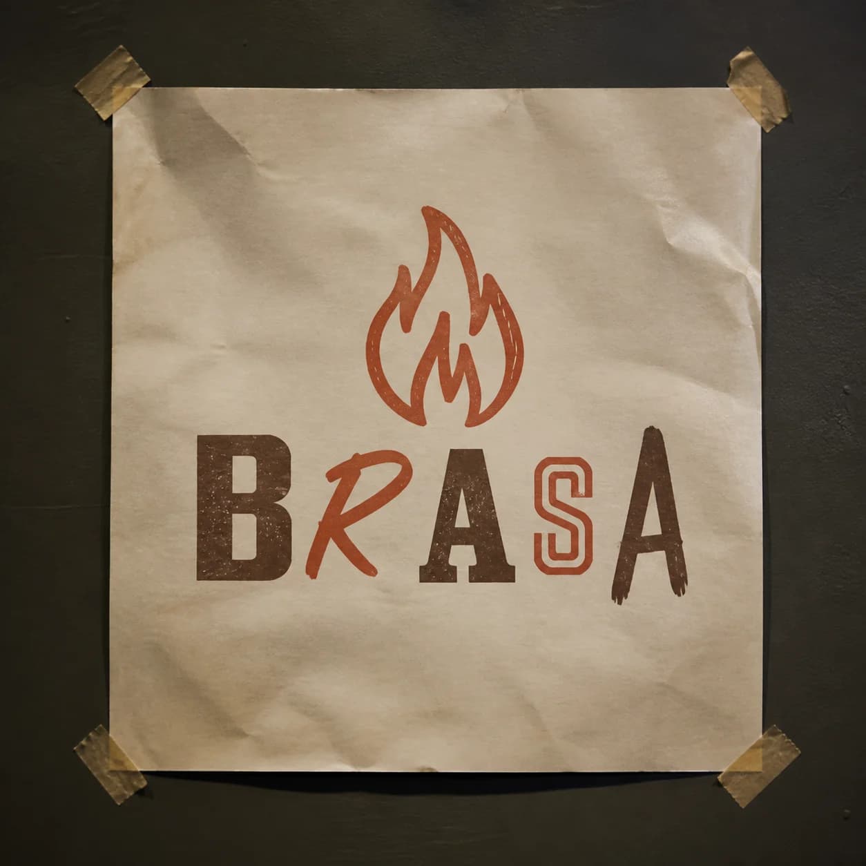 Exemplo ilustrativo de identidade visual amadora da marca fictícia BRASA